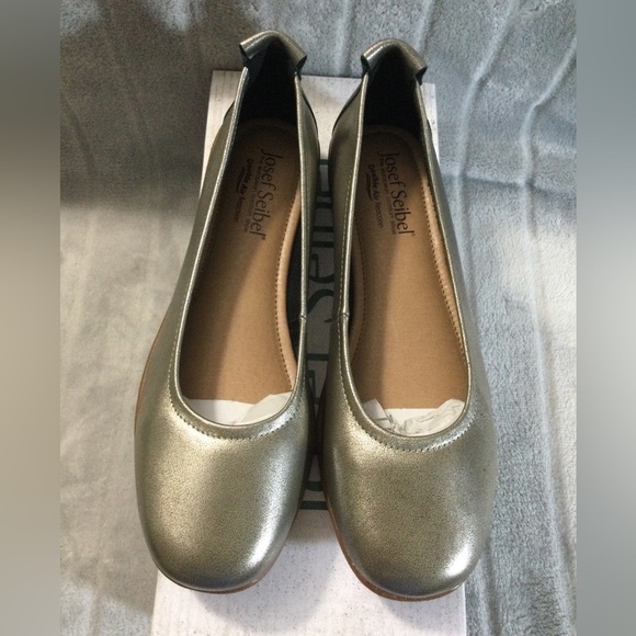 Josef Seibel Women's Gold Pebbled Leather Ballerina Flats EU 36 US 5  to 5.5 - Picture 2 of 12